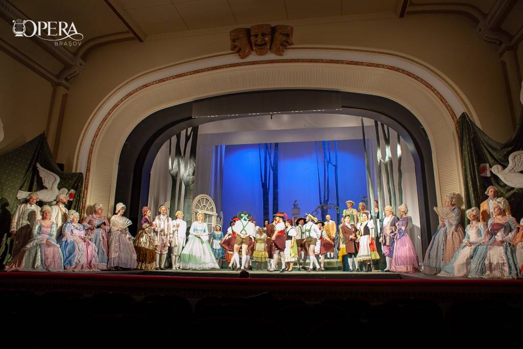 „Vânzătorul de păsări”, pe scena Operei Brașov. Premiera lucrării a avut loc la Theater an der Wien, în 1891