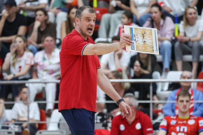 Volei: Selecționerul Sergiu Stancu a sunat adunarea pentru European League