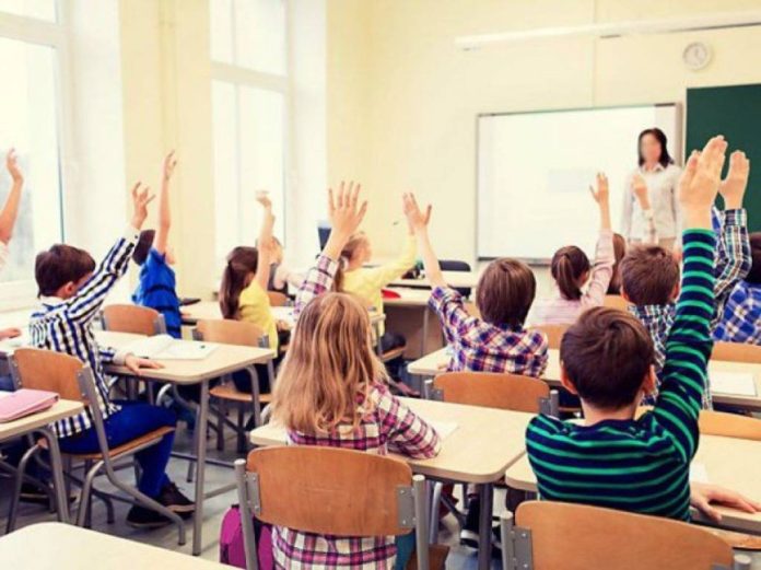 Notele nu se trec în catalog: Evaluarea Națională 2026 pentru clasele a II-a, a IV-a și a VI-a are loc în luna mai