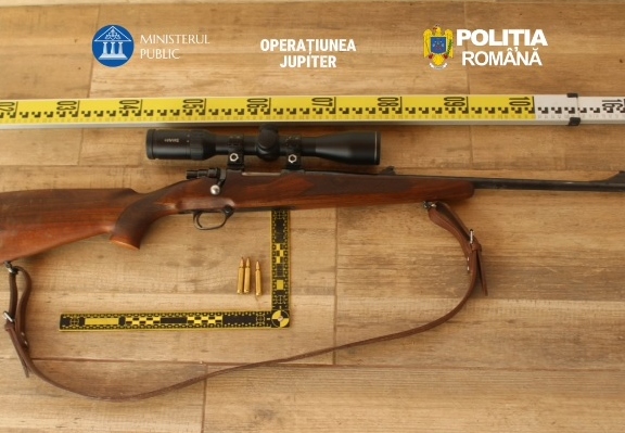 Operațiunea „Jupiter” în județul Brașov: Arme ilegale, braconaj și bunuri deținute ilegal descoperite în mai multe percheziții (VIDEO)