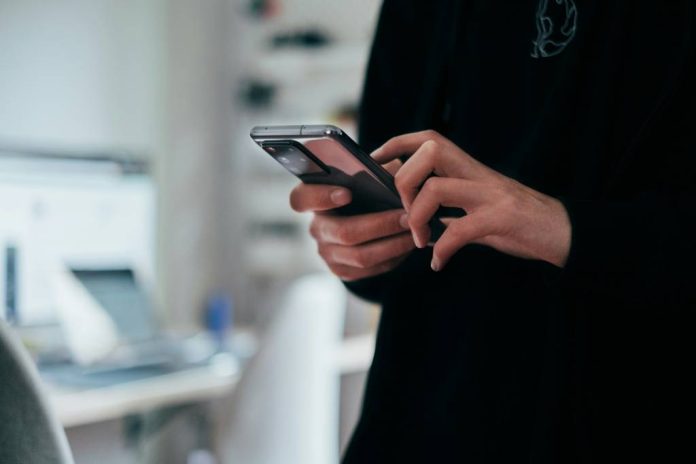 Senatul a adoptat inițiativa USR pentru Aplicația Mobilă Unică: servicii publice digitale complete, într-un singur punct de acces