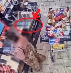 Femeie reținută la Făgăraș după ce a încercat să plece din supermarket cu produse de aproape 3.000 de lei neachitate (VIDEO)