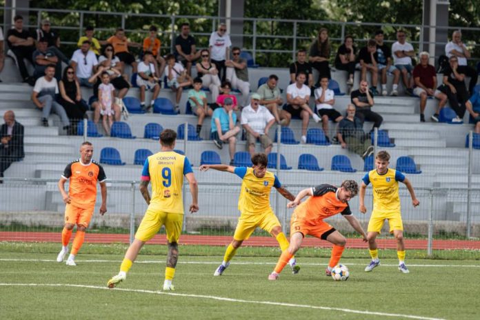 Continuă mutările surpriză la Corona Brașov. Antrenor la echipa de Liga 4 și schimbări majore la Centrul de Copii și Juniori