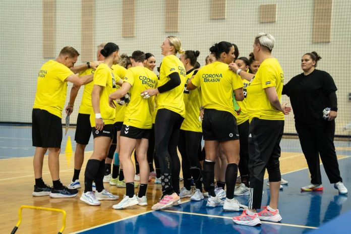 Handbal feminin: Corona Brașov, antrenament deschis publicului