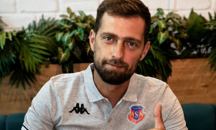 Poza pentru articolul Nu e glumă! Gabi Tamaș, prezentat la ASA Tg. Mureș a doua oară în decurs de două luni!