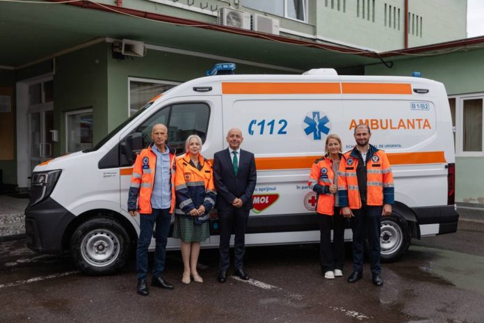 Serviciul Județean de Ambulanță Brașov a primit o ambulanță dotată cu incubator neonatal, în valoare de 110.000 de euro