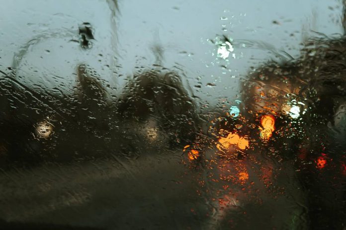 Brașovul și Transilvania, sub avertizări meteo. Caniculă urmată de vijelii și grindină