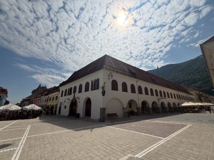 Primăria Brașov, tot mai aproape să recupereze fostul Restaurant Cerbul Carpatin. ÎCCJ a dat câștig de cauză municipalității