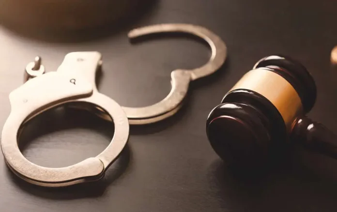 Un tânăr condamnat pentru furt calificat a fost prins și încarcerat la Penitenciarul Codlea