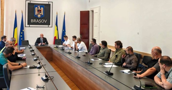 Arborii periculoși de lângă drumurile naționale din județul Brașov vor fi inventariați