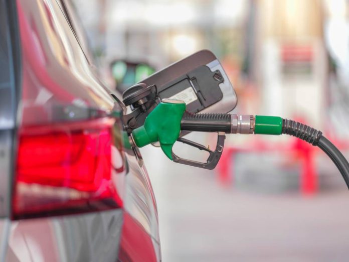 Consiliul Concurenței: Principalii operatori de carburanți au respectat plafonarea adaosului comercial