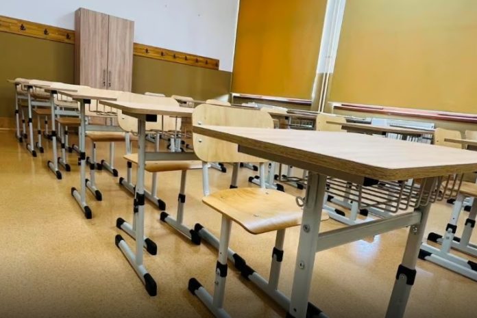 USR depune proiect de lege pentru desființarea admiterii paralele la liceu