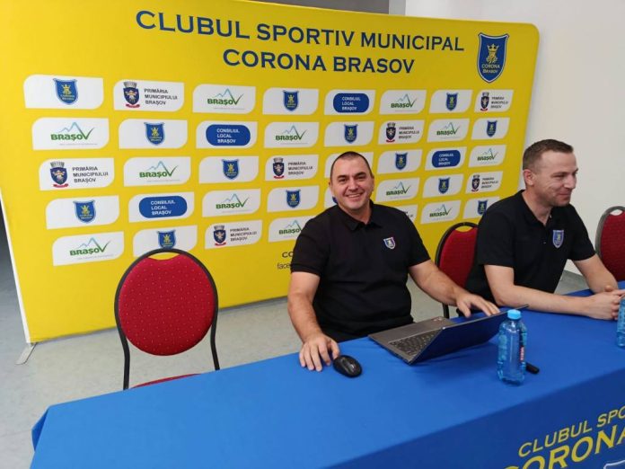 Corona Brașov își pregătește terenul pentru Liga 2: și Metrom, și Carpați!