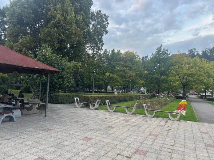 Comunitatea cere anularea proiectului: Parcarea de sub Parcul Titulescu rămâne în cărți