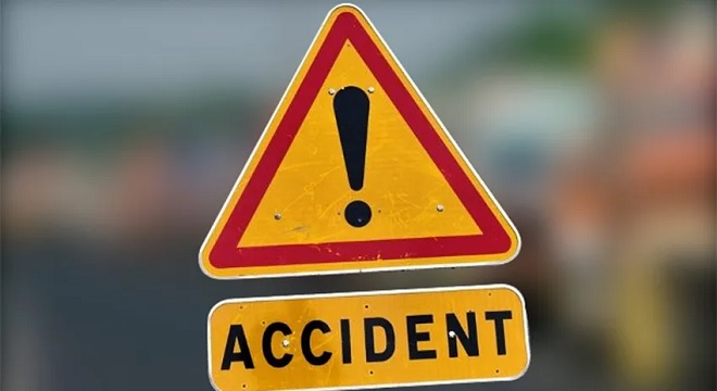 Accident pe DN 1, la Predeal. Două persoane au fost rănite, iar traficul este blocat