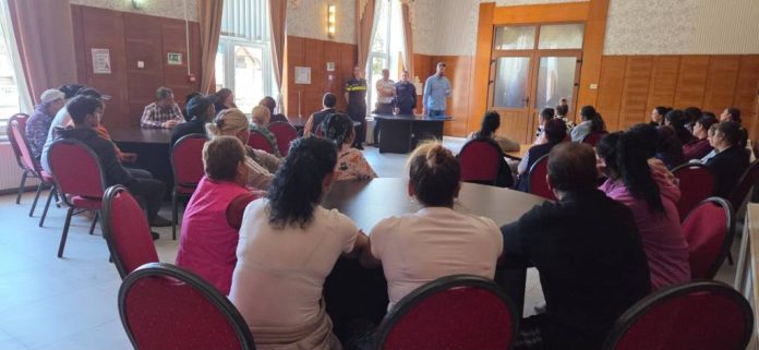 Polițiștii brașoveni explică rolul brățării electronice în cazurile de violență domestică