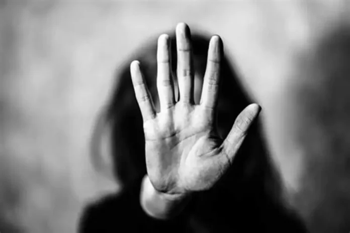 Două ordine de protecție provizorii, emise de polițiști în Codlea și Brașov după amenințări