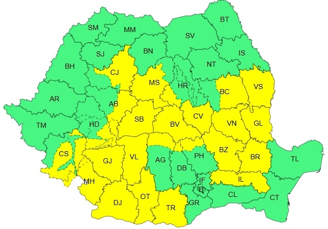 Răcire accentuată și ninsori la munte. ANM a emis Cod Galben de vânt și ploi