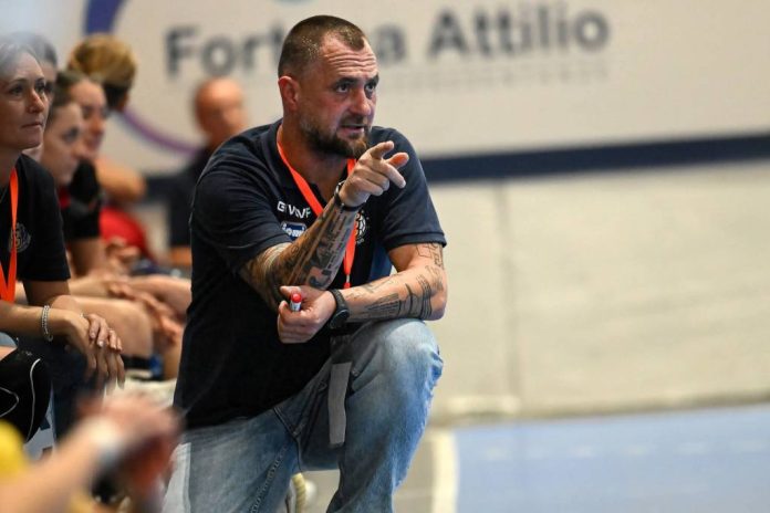 Mutare de ultimă oră la Corona Brașov! Adrian Chiruț vine din Italia înaintea duelului cu Dunărea Brăila