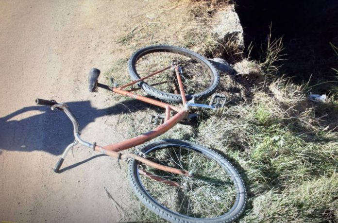Cu bicicleta spre Șoarș, cu oprire în șanț. Biciclistul avea 0,91 mg/l alcool în aerul expirat