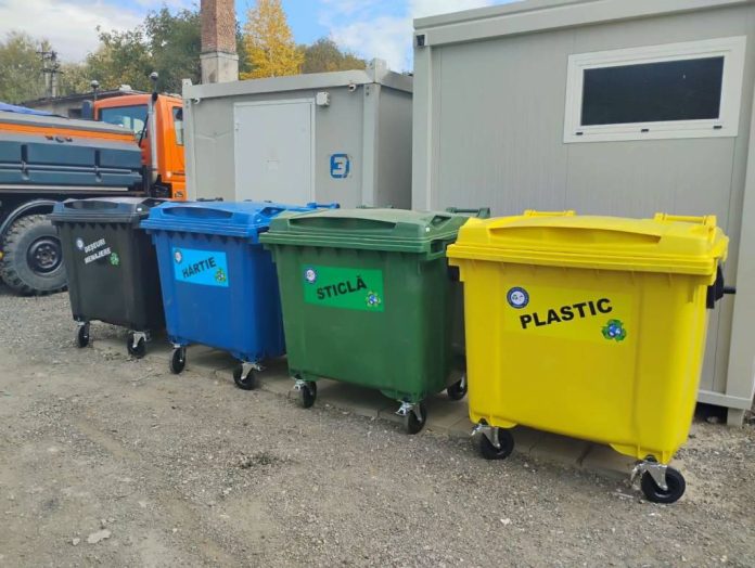 25 de tomberoane noi, pentru colectarea selectivă a deșeurilor, la Râșnov