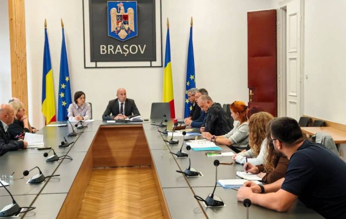 Prefectura Brașov anunță măsuri împotriva construcțiilor ilegale din extravilan. Hărmanul ar avea aproximativ 1.000 de parcele dezmembrate