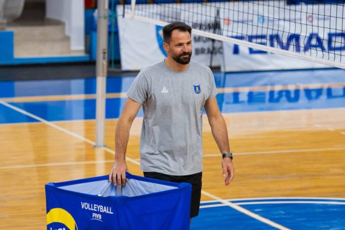 Volei, Corona l Laurențiu Lică: 