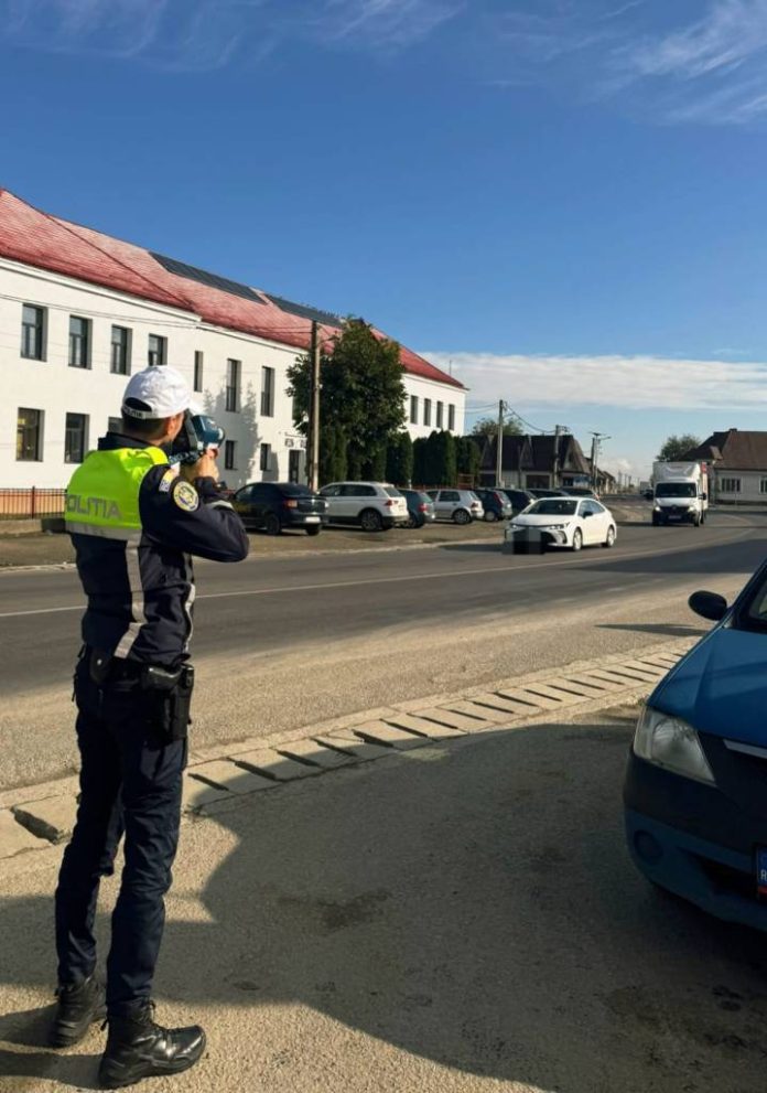 Polițiștii brașoveni au aplicat 164 de amenzi într-o acțiune rutieră. 127 au fost pentru viteză